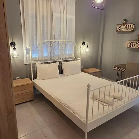 Artemis Apartment *
